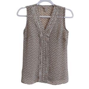 Banana Republic Factory Sleeveless V Neck Blouse- size XS